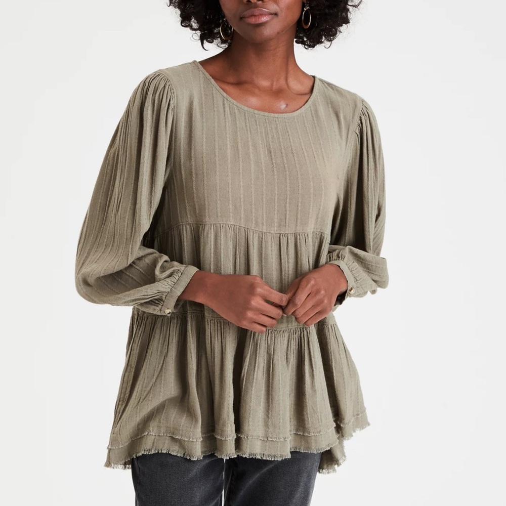 💚5/$25 SALE!💚 AE Olive Long Sleeve Babydoll Top Sz M